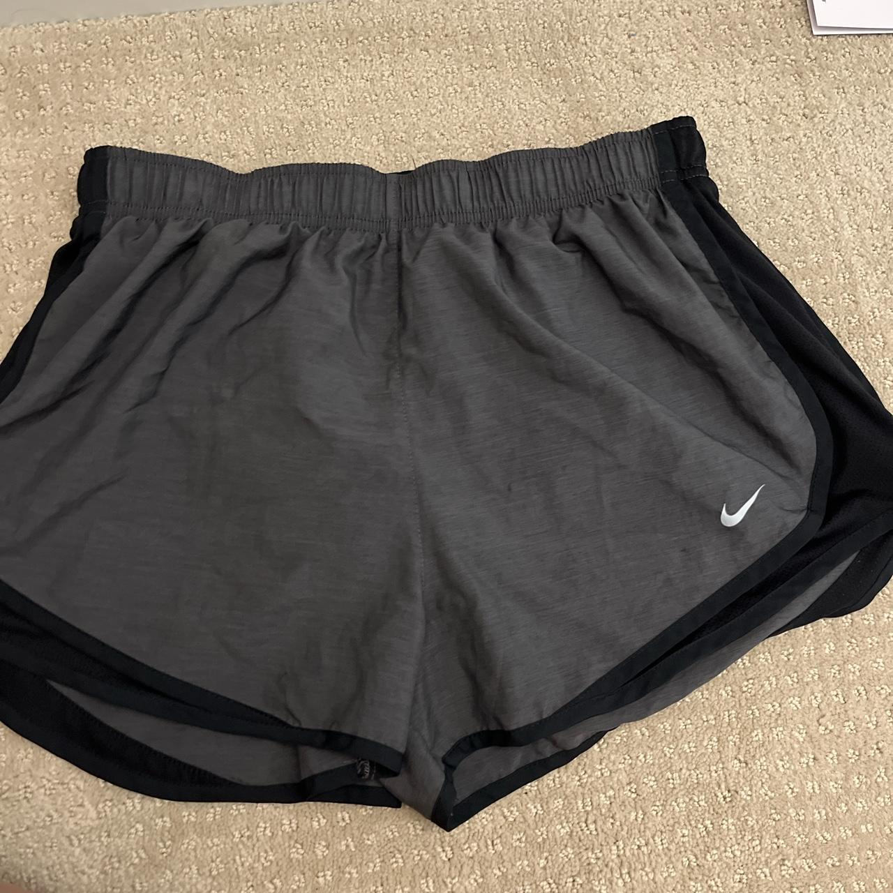 womens nike shorts with zipper pocket on back