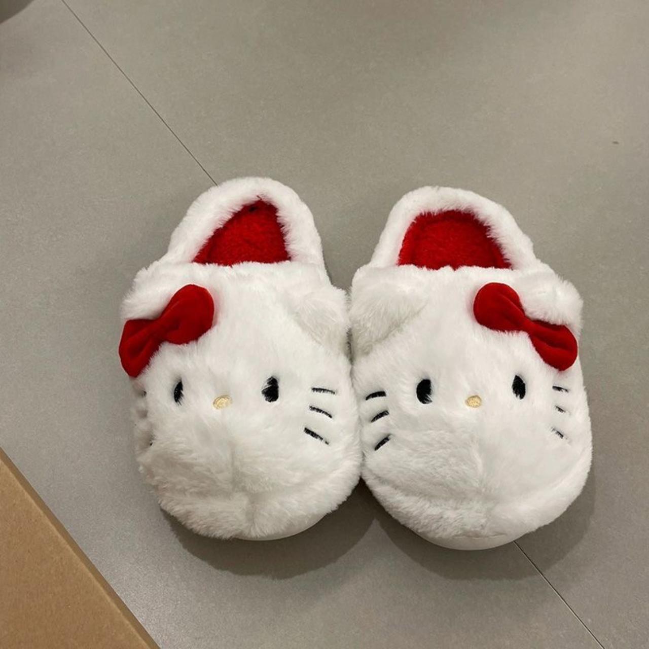 Hello Kitty Cozy Plush Slippers S: 5-6 M: 7-8 L:... - Depop