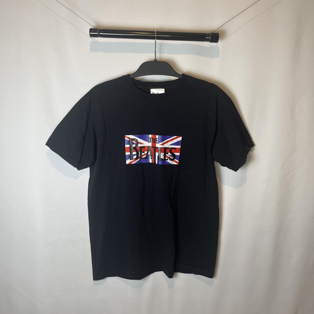 Mike Casto a jack man for driver Kevin Harvick sweeps up the pit box during  the NASCAR Sprint Cup Series auto race at Texas Motor Speedway in Fort  Worth, Texas, Sunday, Nov., image size:1280x1280