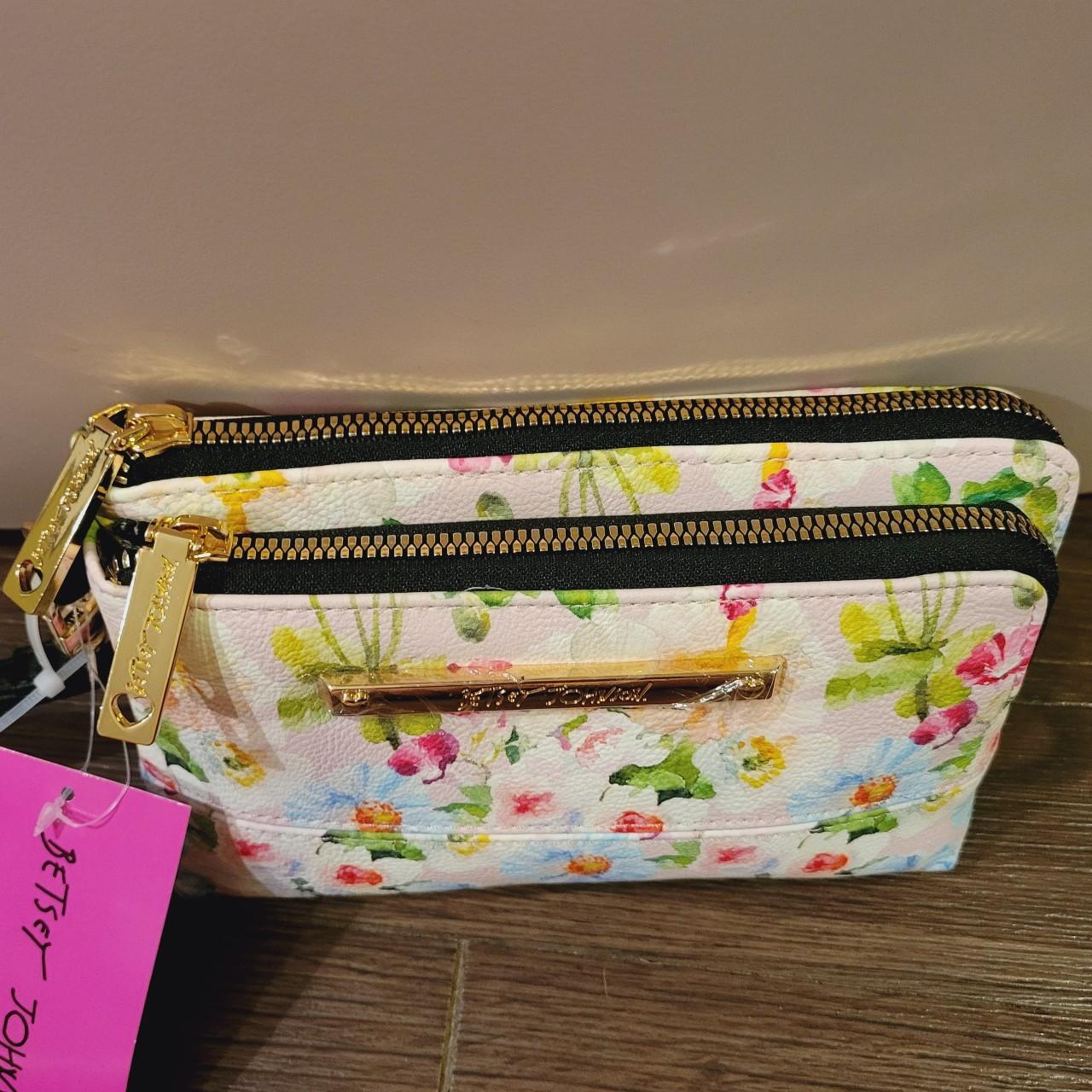 BETSEY popular JOHNSON WRISTLET POUCH XOTALLI 2 ZIPPERED NWT!!