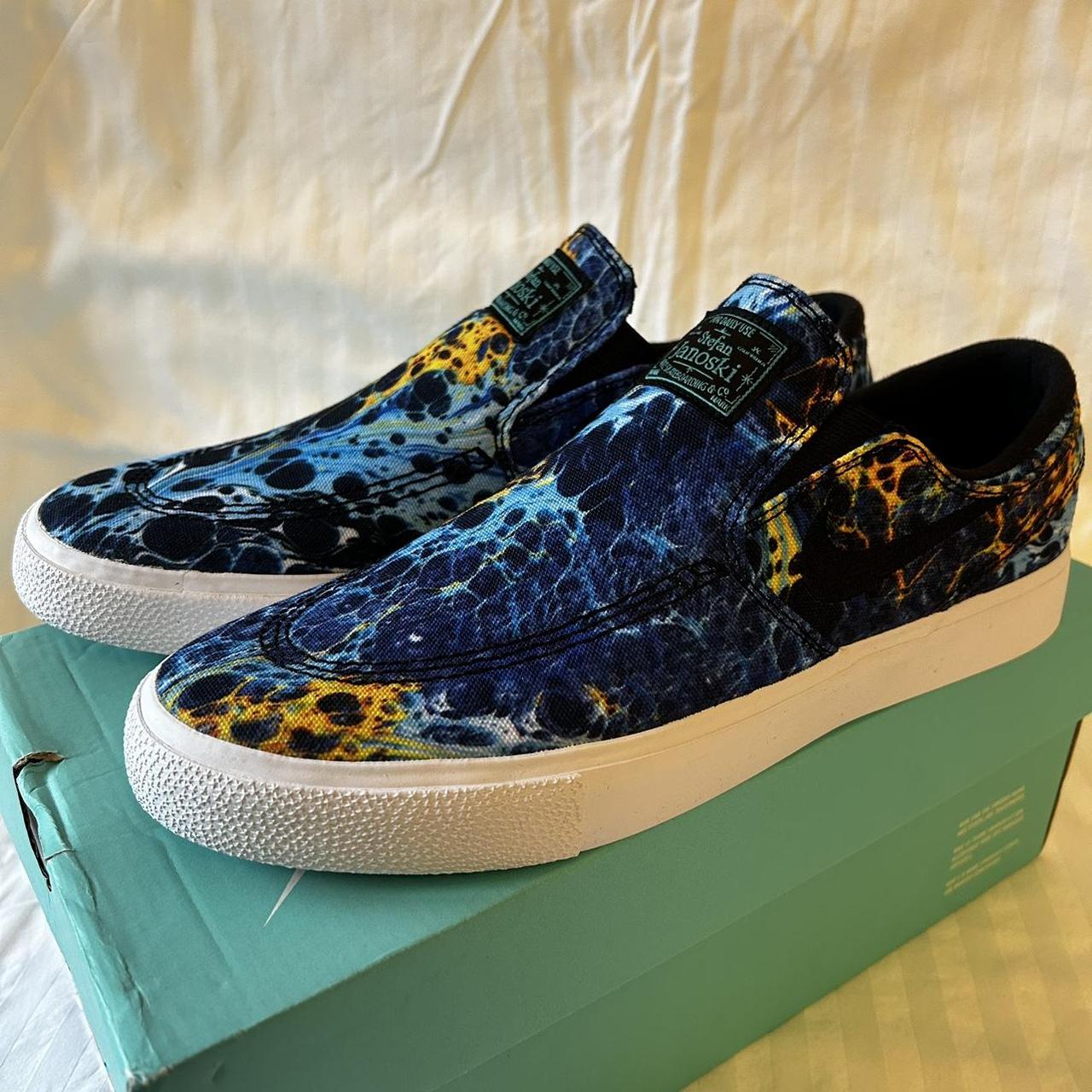 Janoski slip best sale on canvas