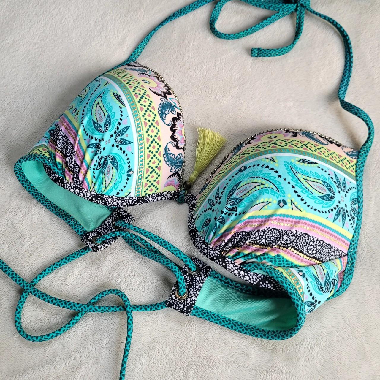 Shade Shore patterned bikini top. Adjustable