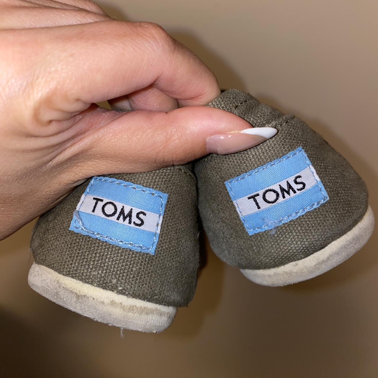 olive green toms womens