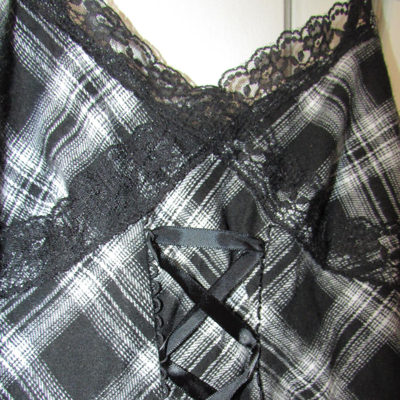 BLACK + WHITE GINGHAM DRESS w/ LACE DETAILING ⚽️ M |... - Depop