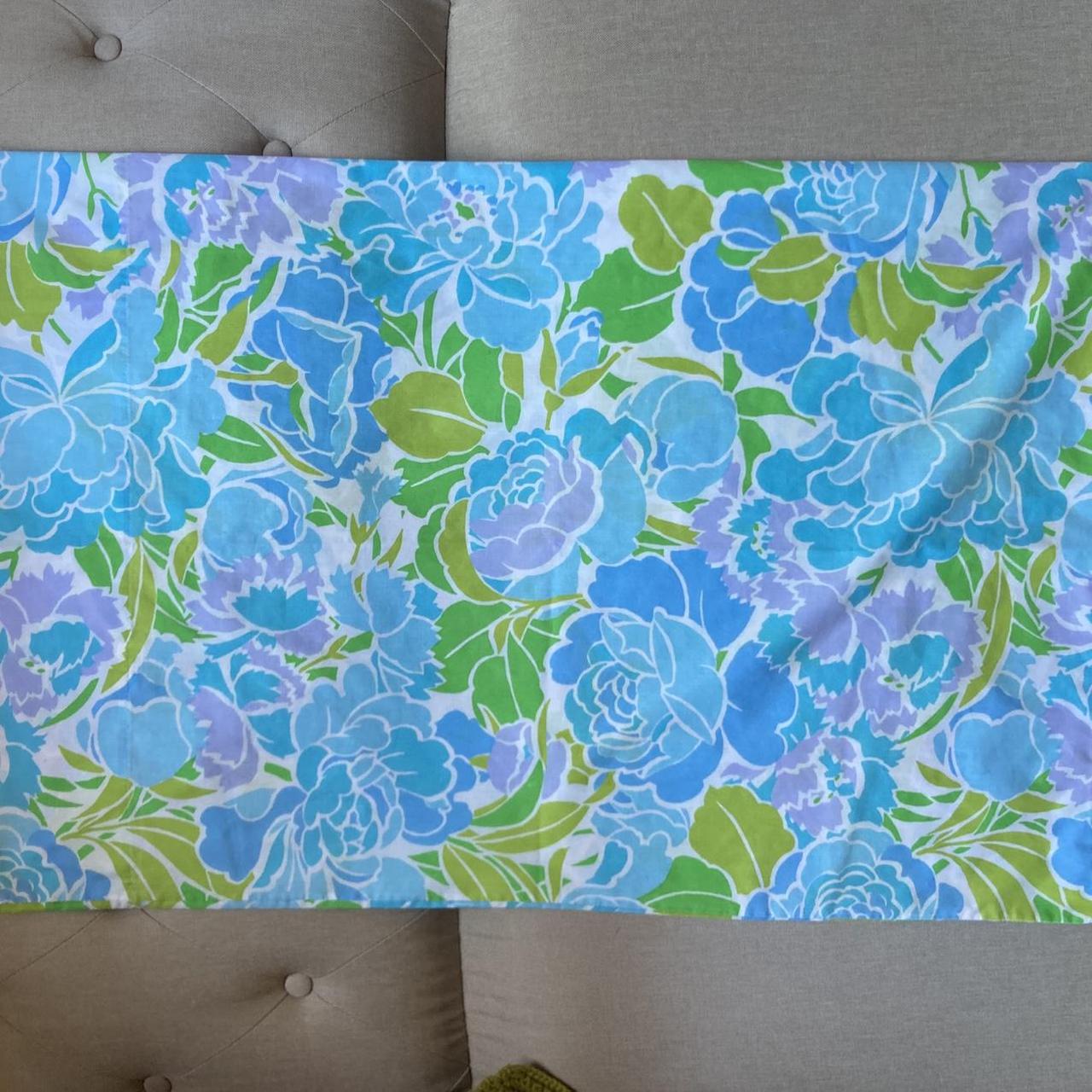 item listed by fluxine_vintage