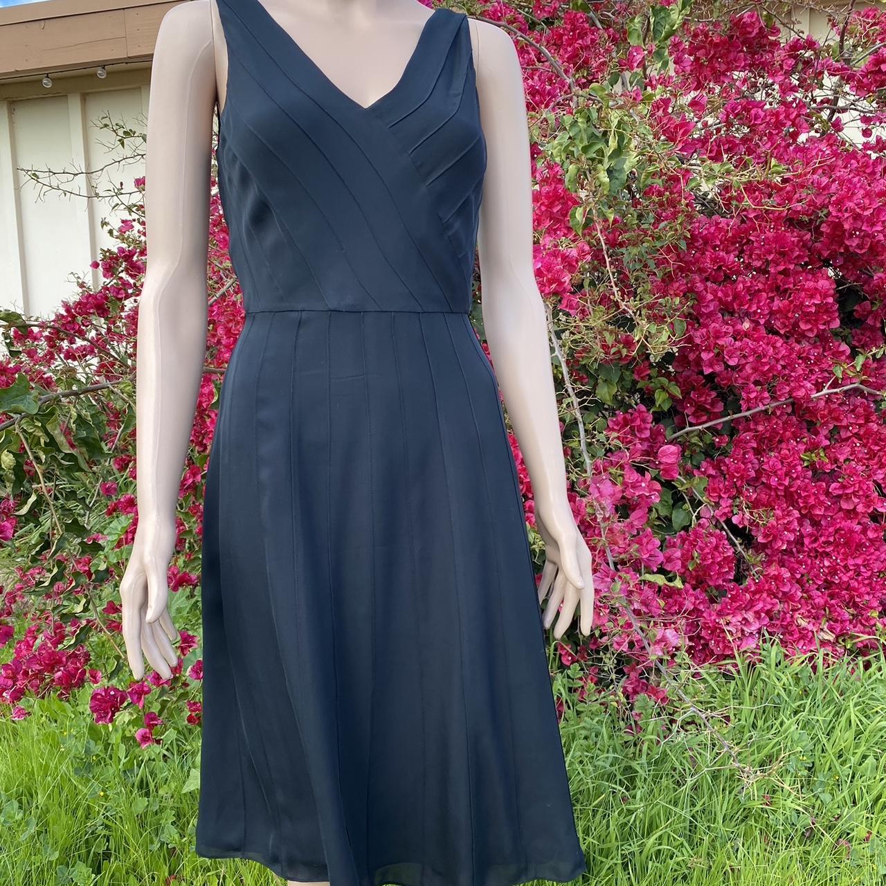 Adorable Ellen Tracy dress. Timeless piece and easy... Depop