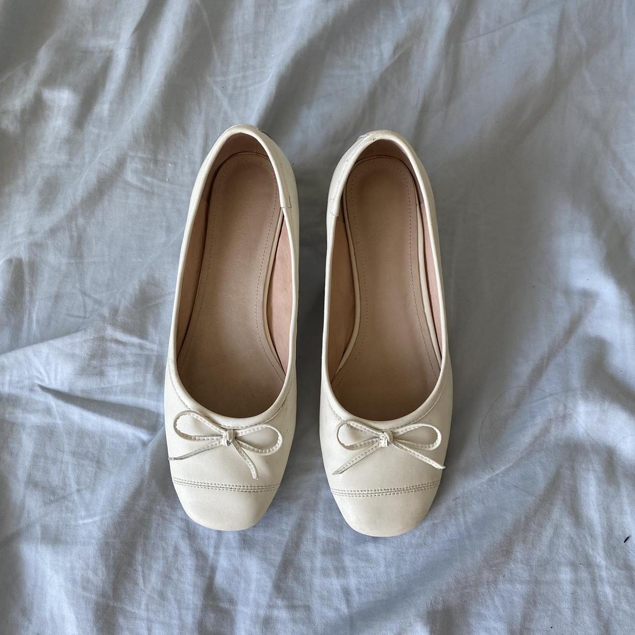 Women's White Ballet-shoes | Depop