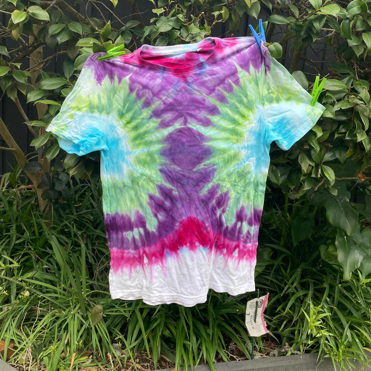 Tie Dye Mirror T (LARGE) deals