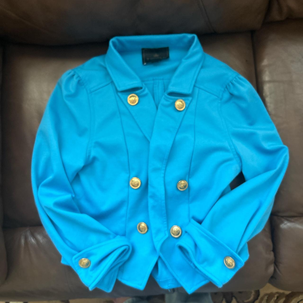 item listed by 95hhyctqcm
