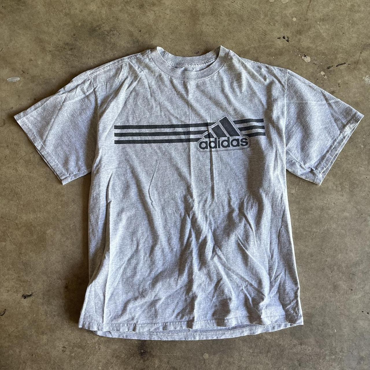 vintage adidas tee medium - Depop