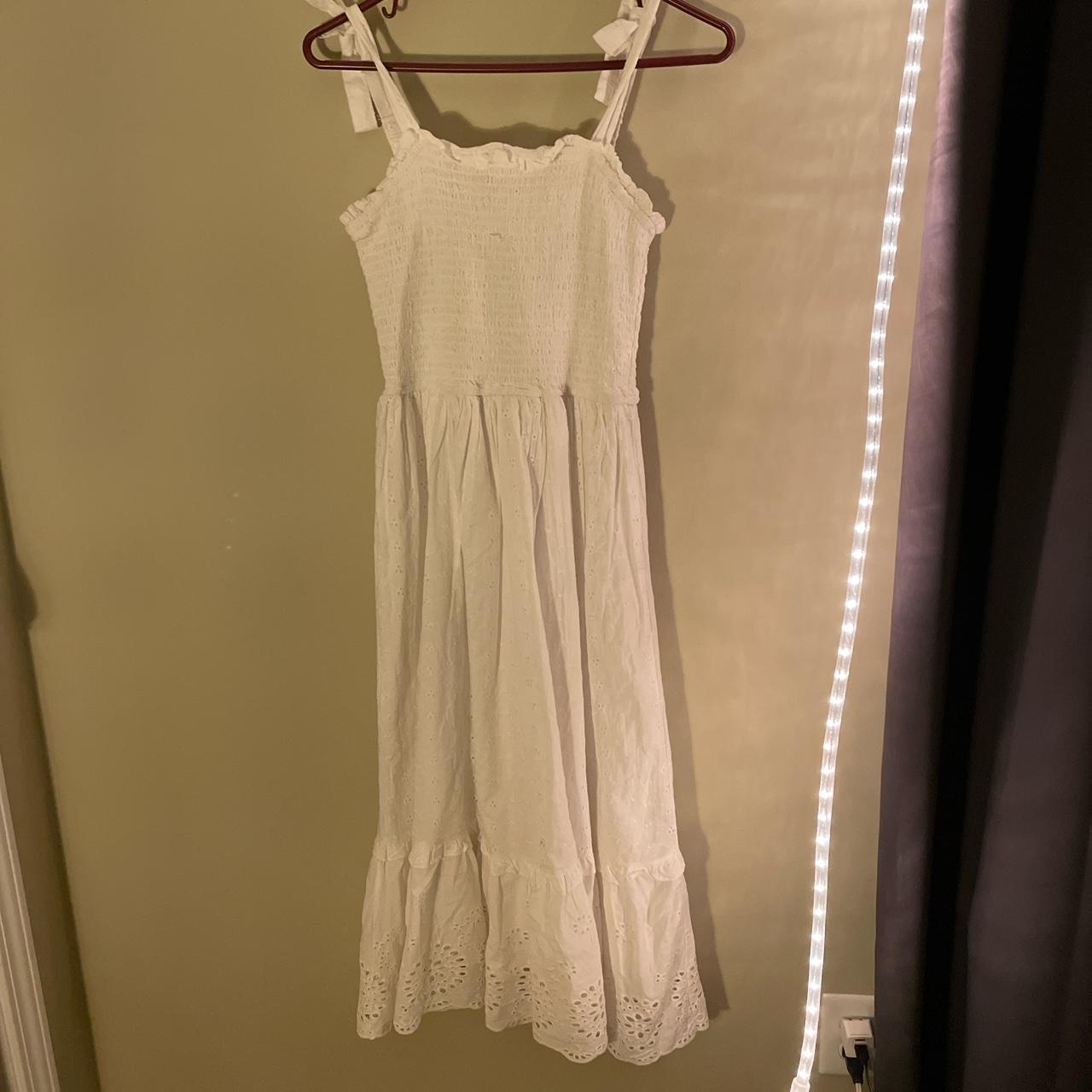 Jessica Simpson Women's White Dress | Depop