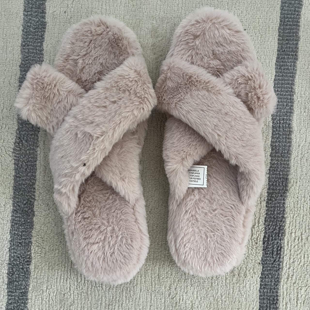 Bearpaw fuzzy slippers hot sale