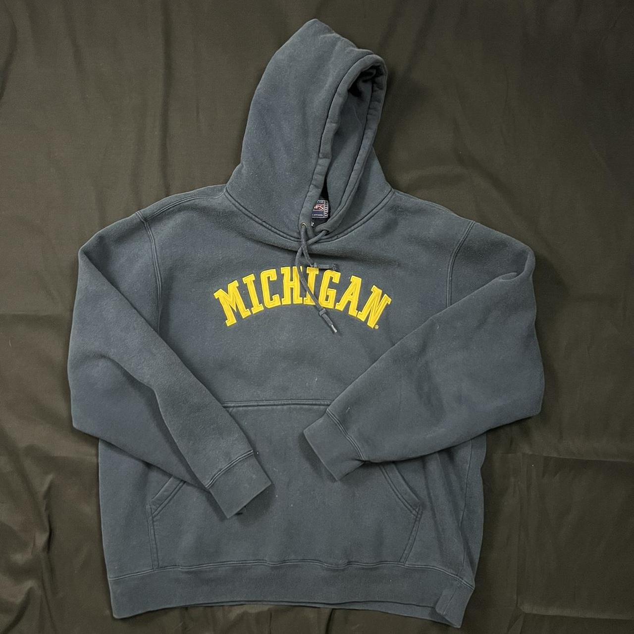 Vintage UMich hoodie. Xl in size. Open to offers 🫶🏼... - Depop