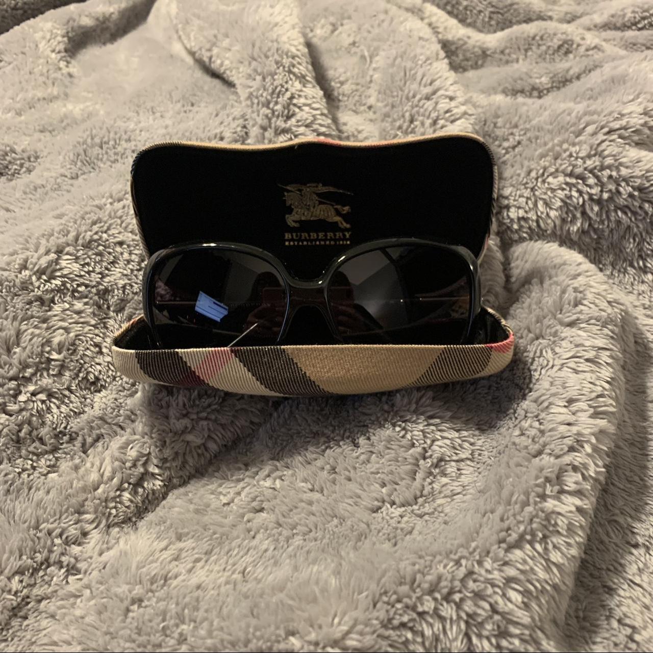 burberry sunglasses womens white