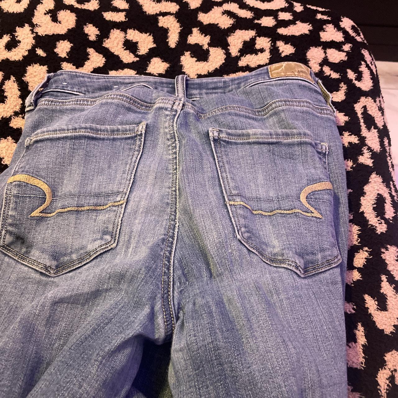 American eagle skinny jeans size 4 - Depop