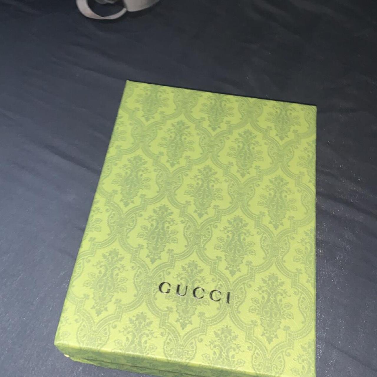 Gucci box for discount bag