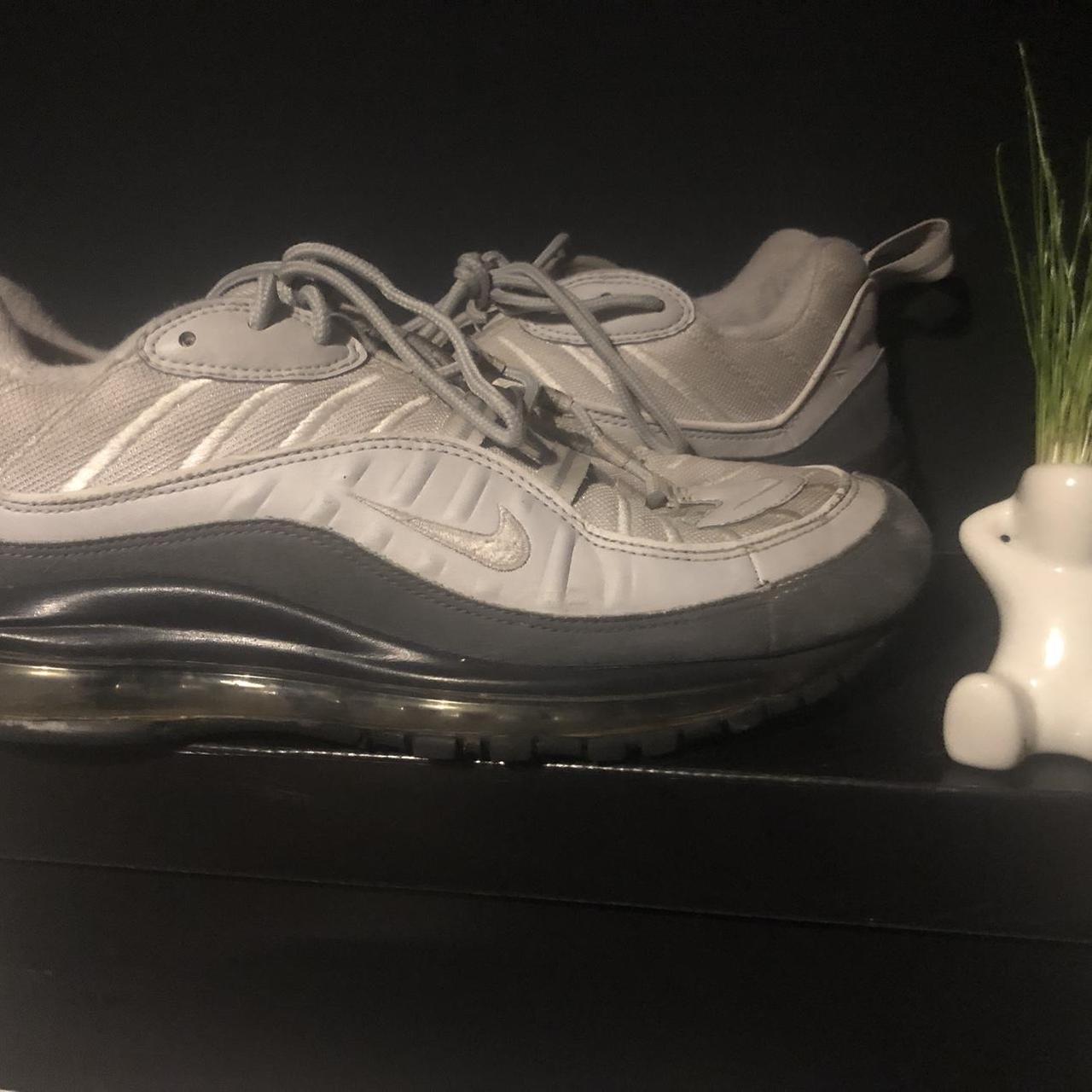 air max 98 vast grey on feet