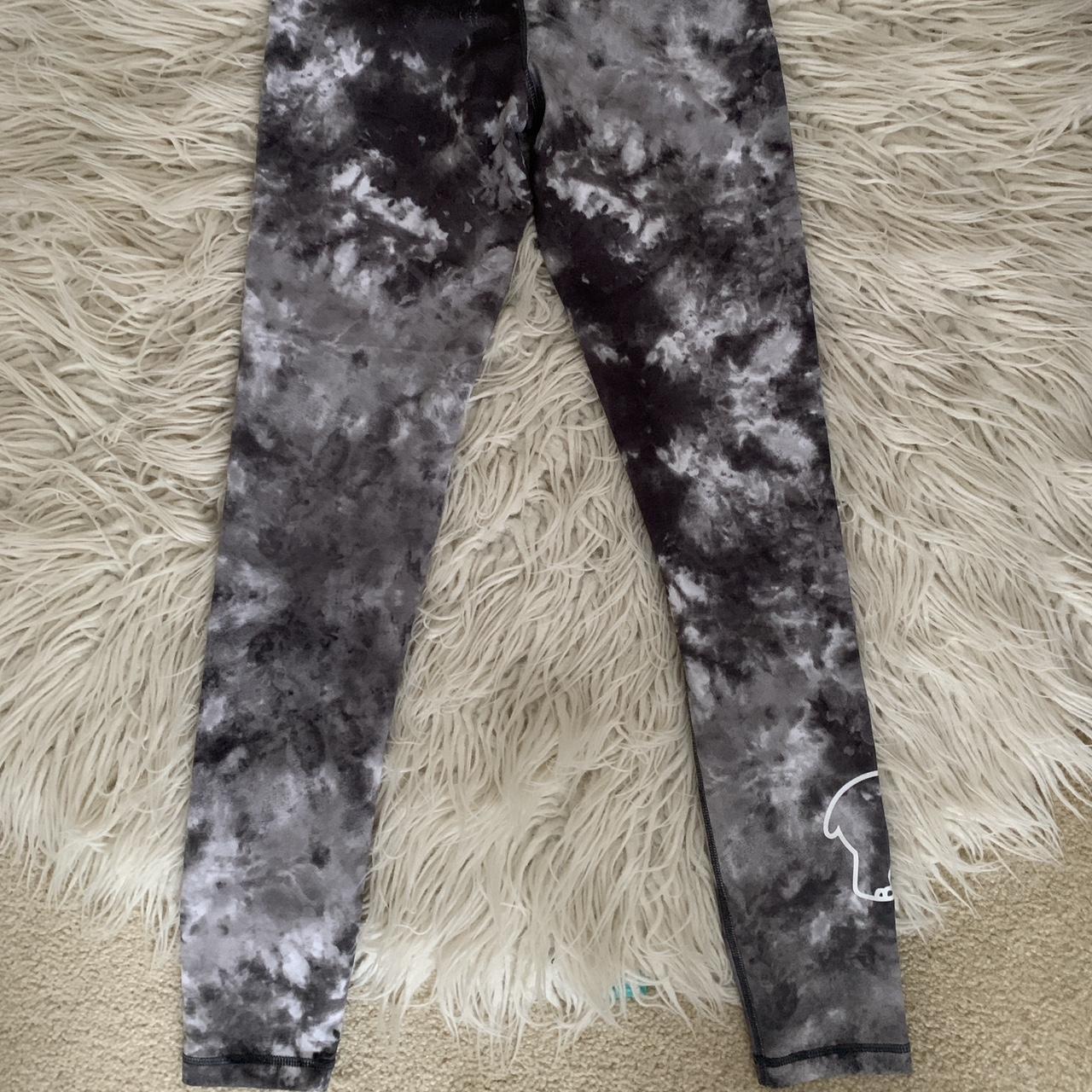 Ivory Ella Workout Legging 💌 size S 💌 barely worn Depop