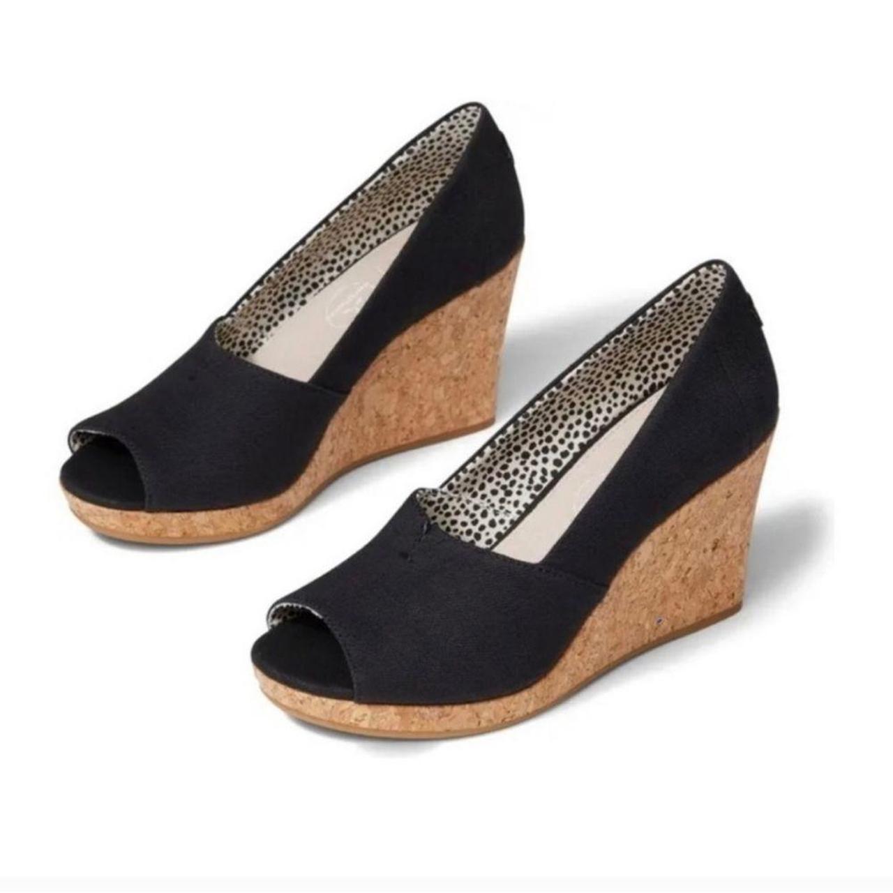 Toms classic cheap wedge pump