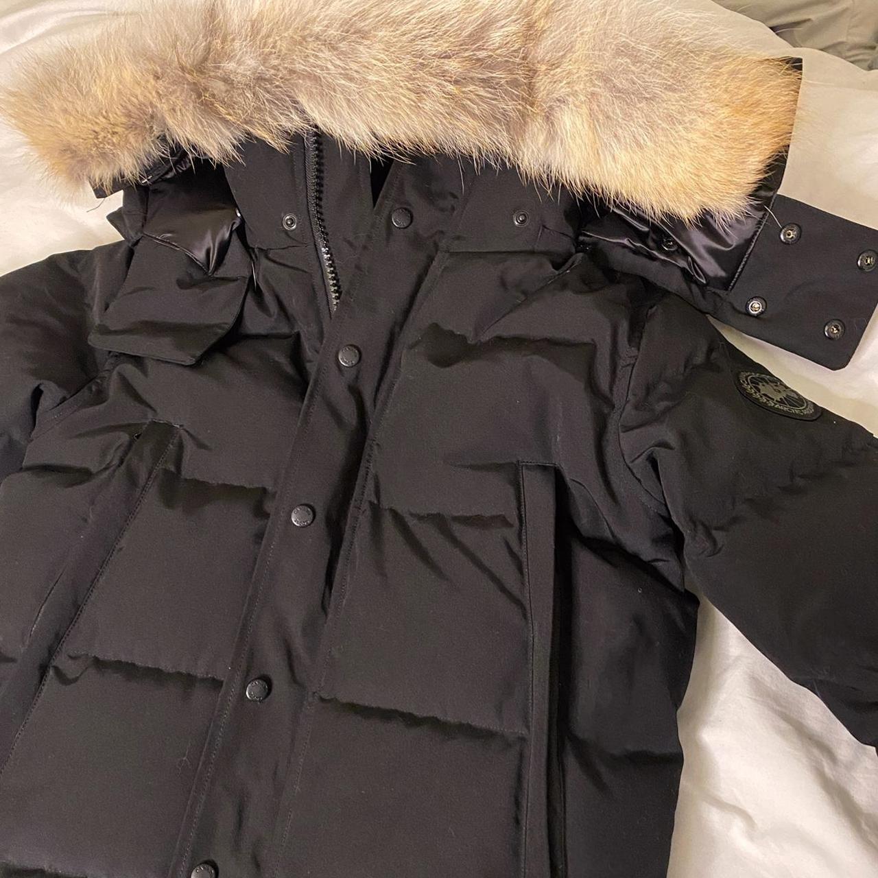 Canada Goose Men's Black Coat | Depop