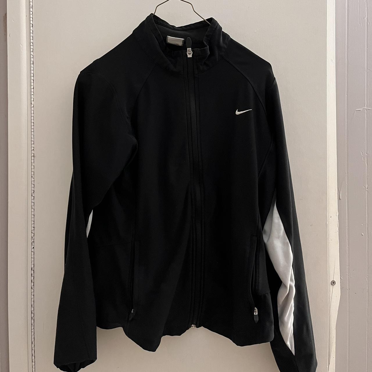 Nike Women's Jacket Depop