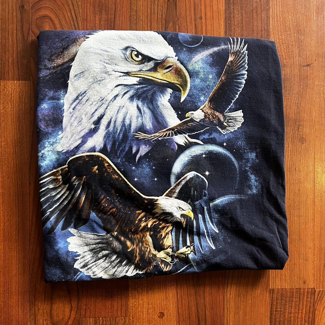 Eagle Men's Navy and White T-shirt (2)