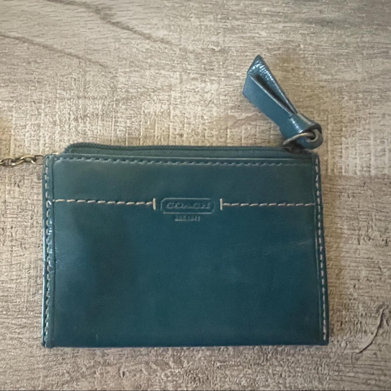 COACH LEATHER KEY CHAIN WALLET. USED BUT IN - Depop