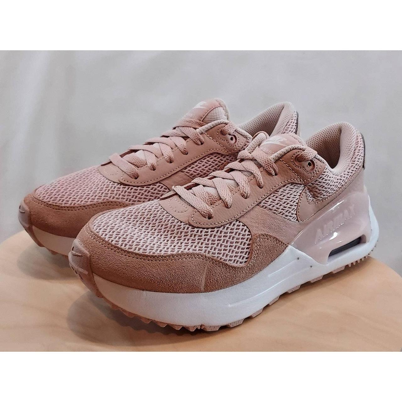 Nike on sale blush trainers