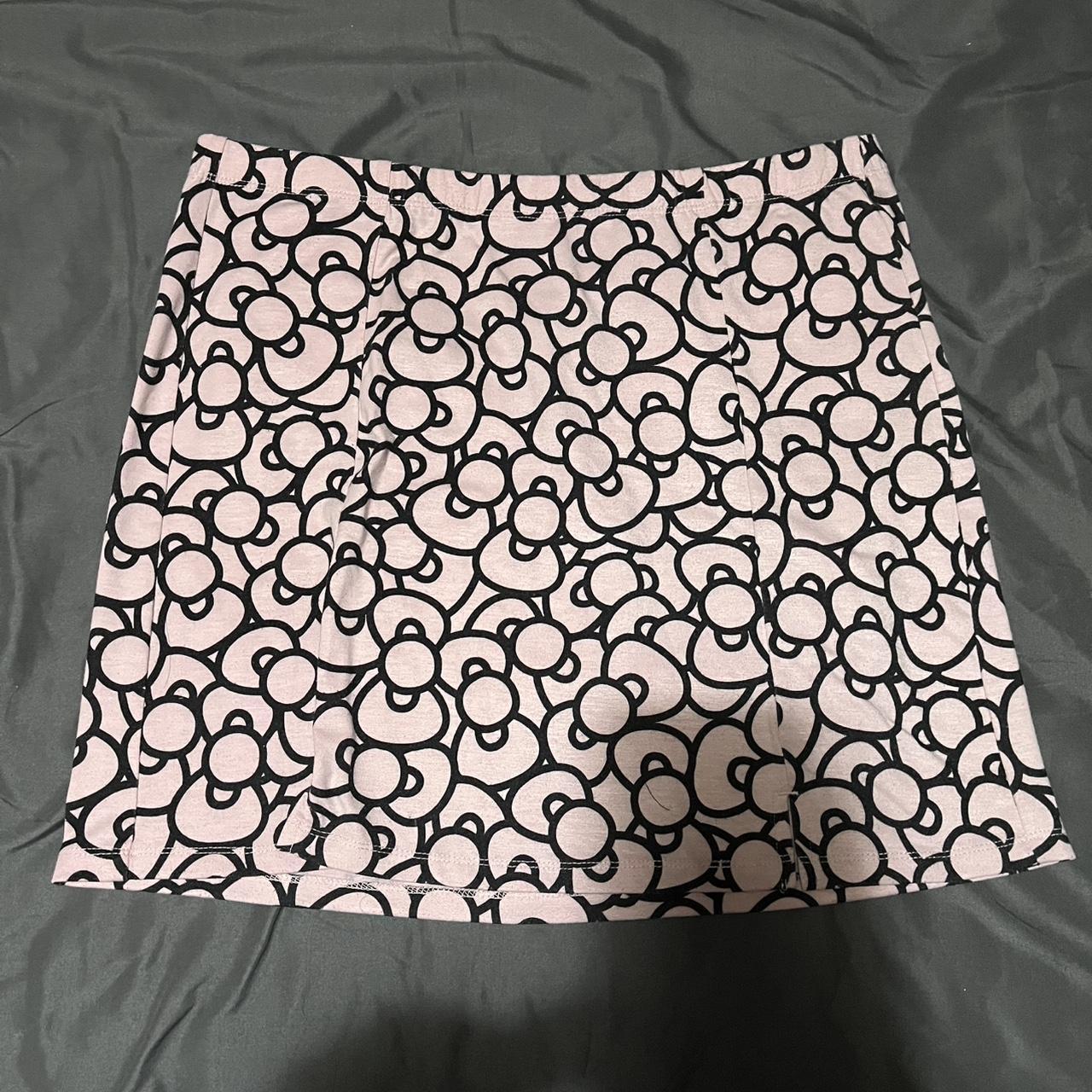 item listed by luvly_daisy