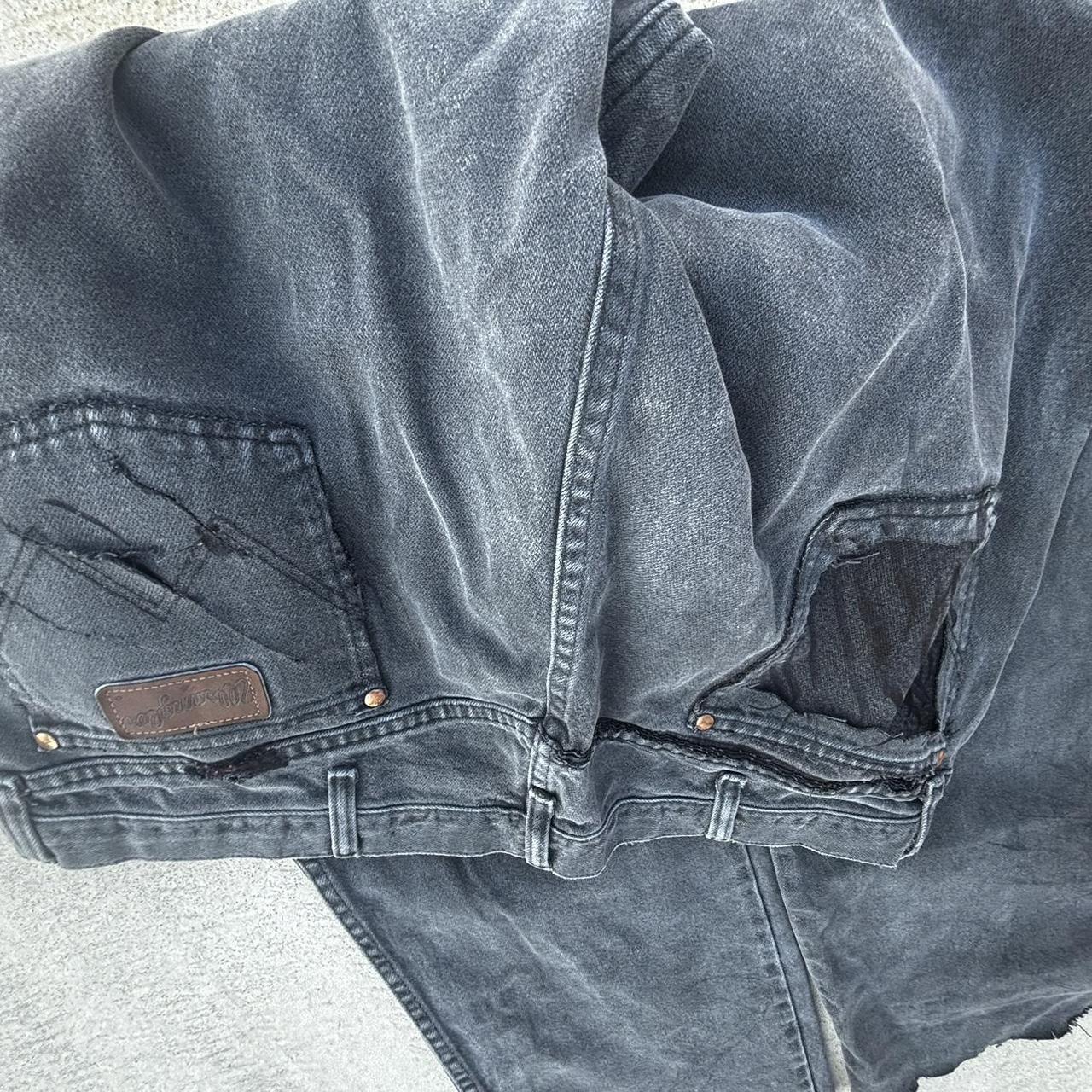 mens wrangler black jeans