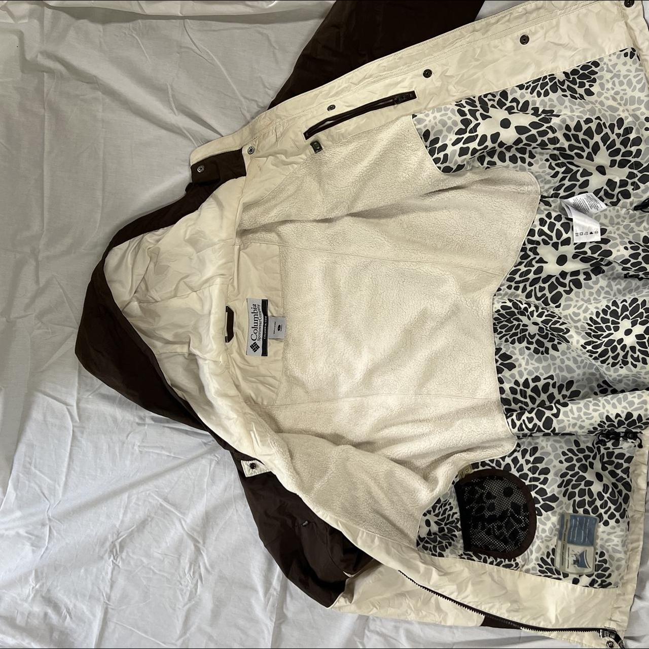 Women’s large brown North Face coat. Small... Depop