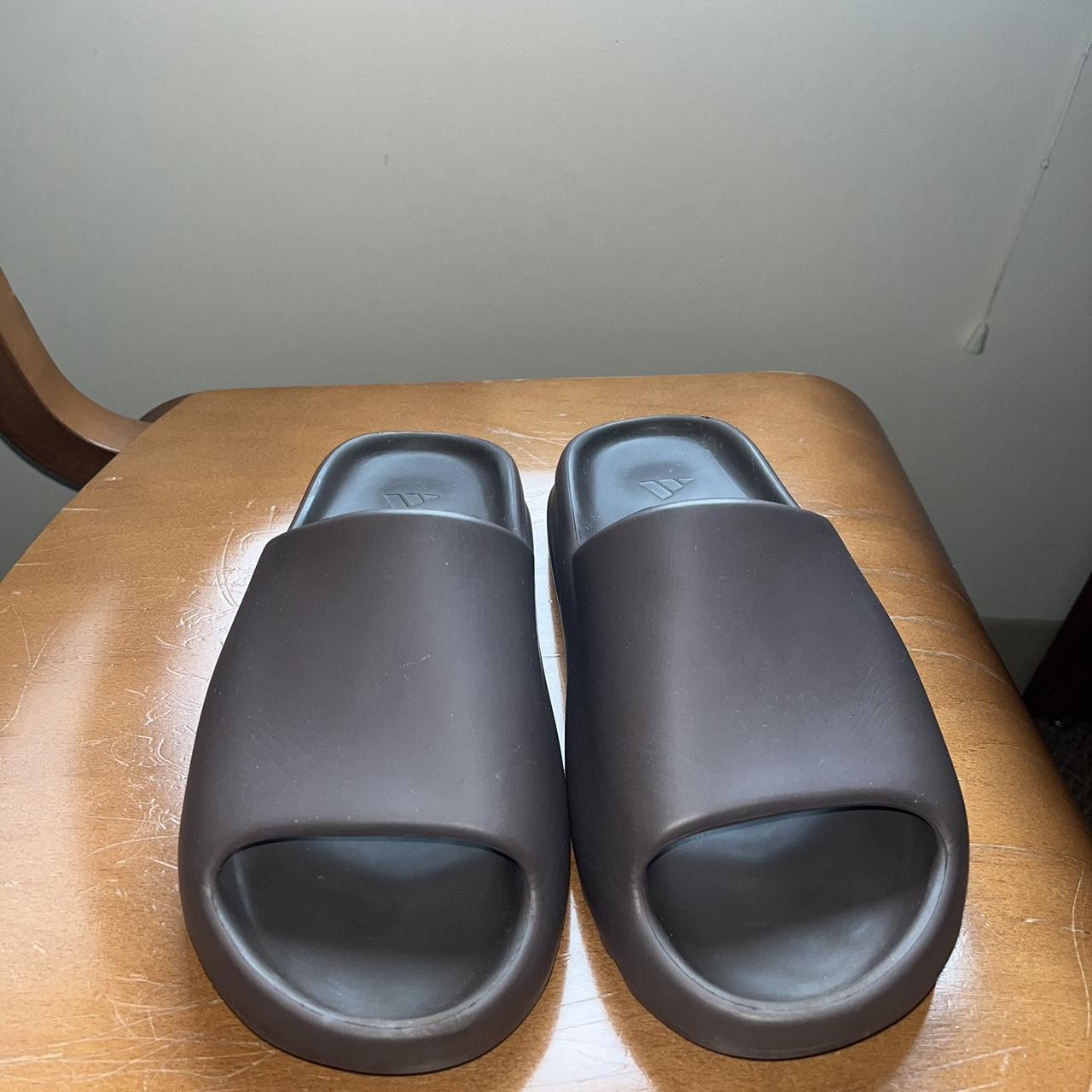 adidas yeezy slide soot men's stores