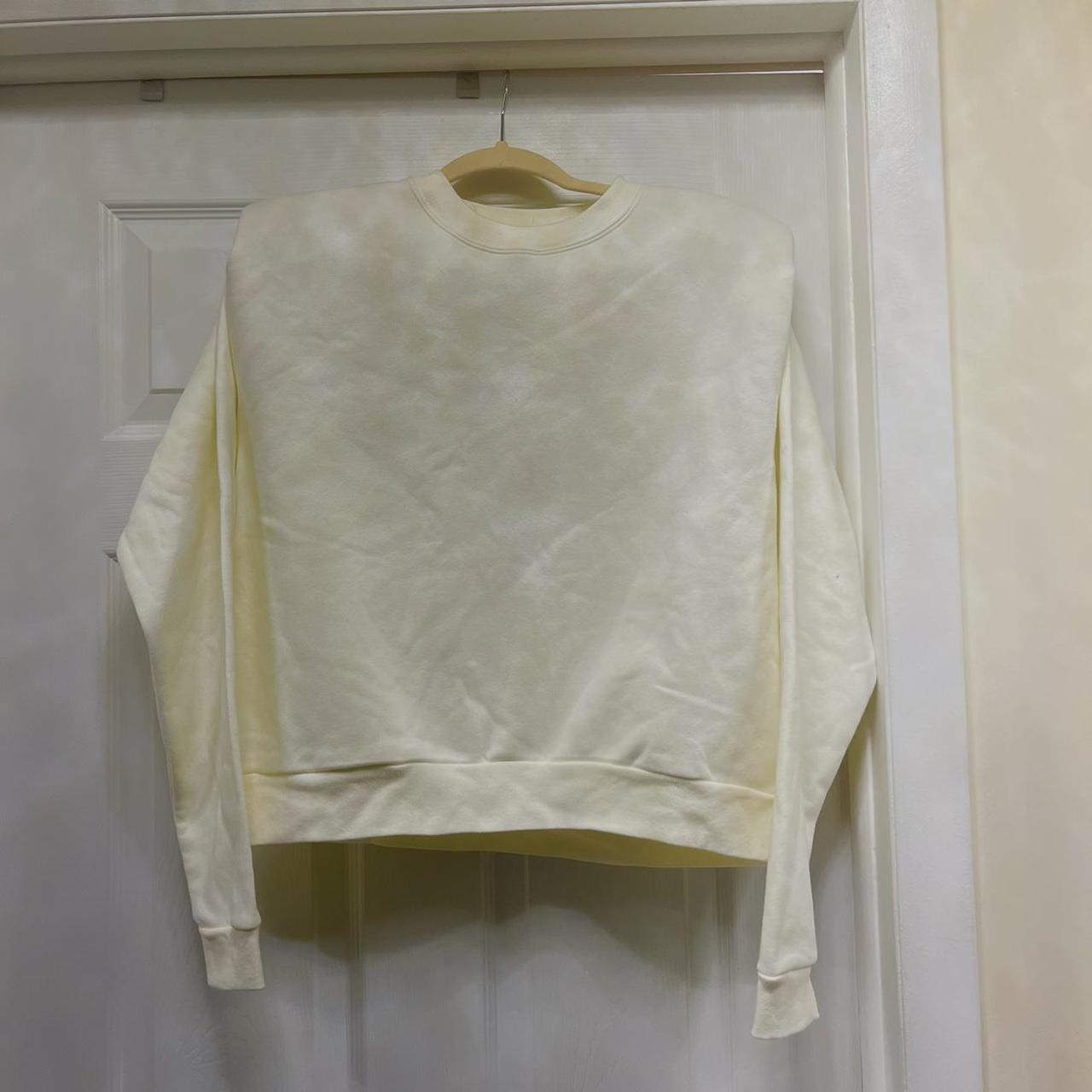 H&M Women's White Sweatshirt Depop