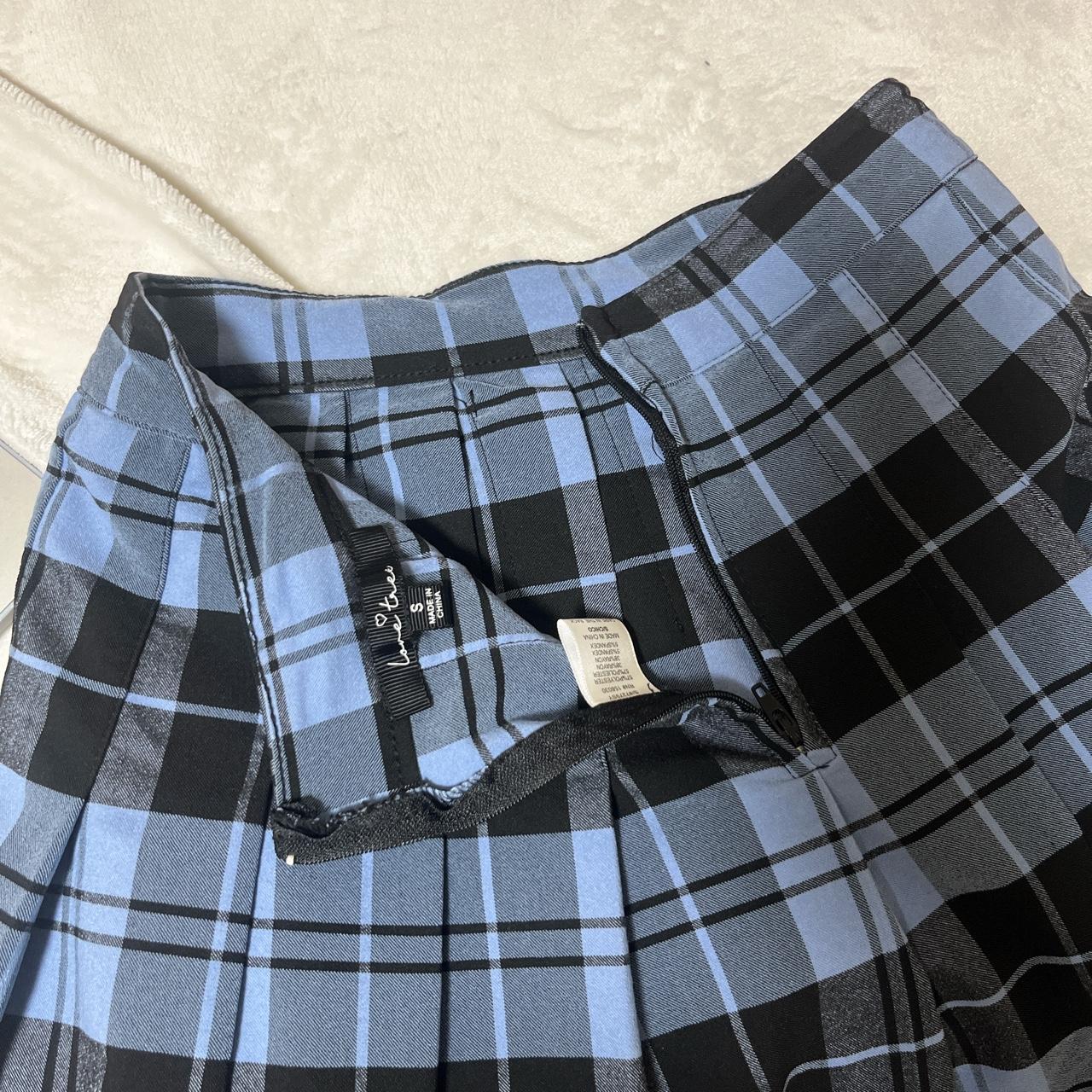 Cute preppy black and blue pleated mini skirt !! | Depop