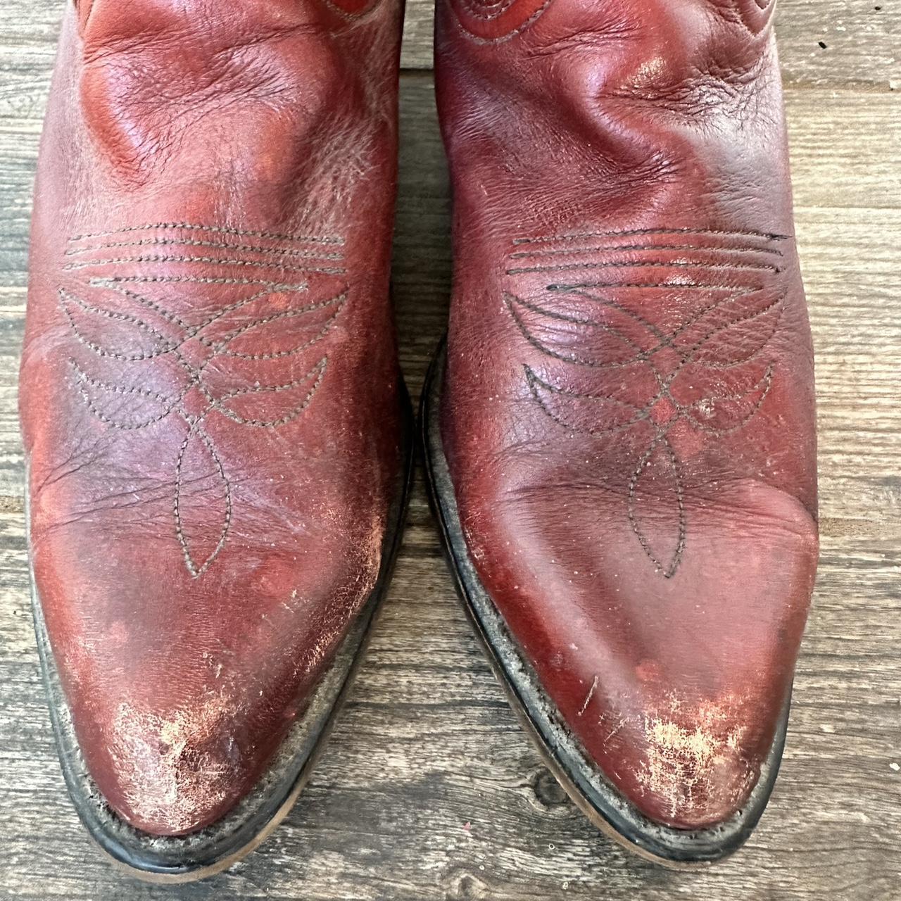Vintage wrangler red cowboy boots, size 10 D... Depop