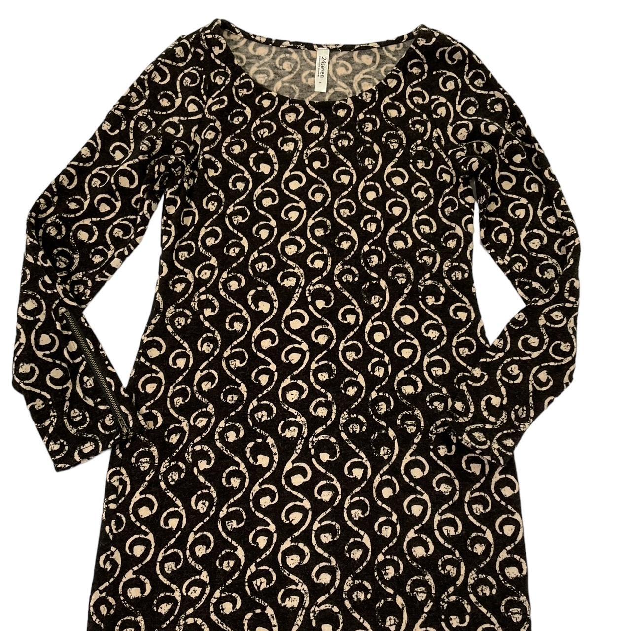 24Seven Women Size Small Long Sleeve Dress Winter Fall Dress