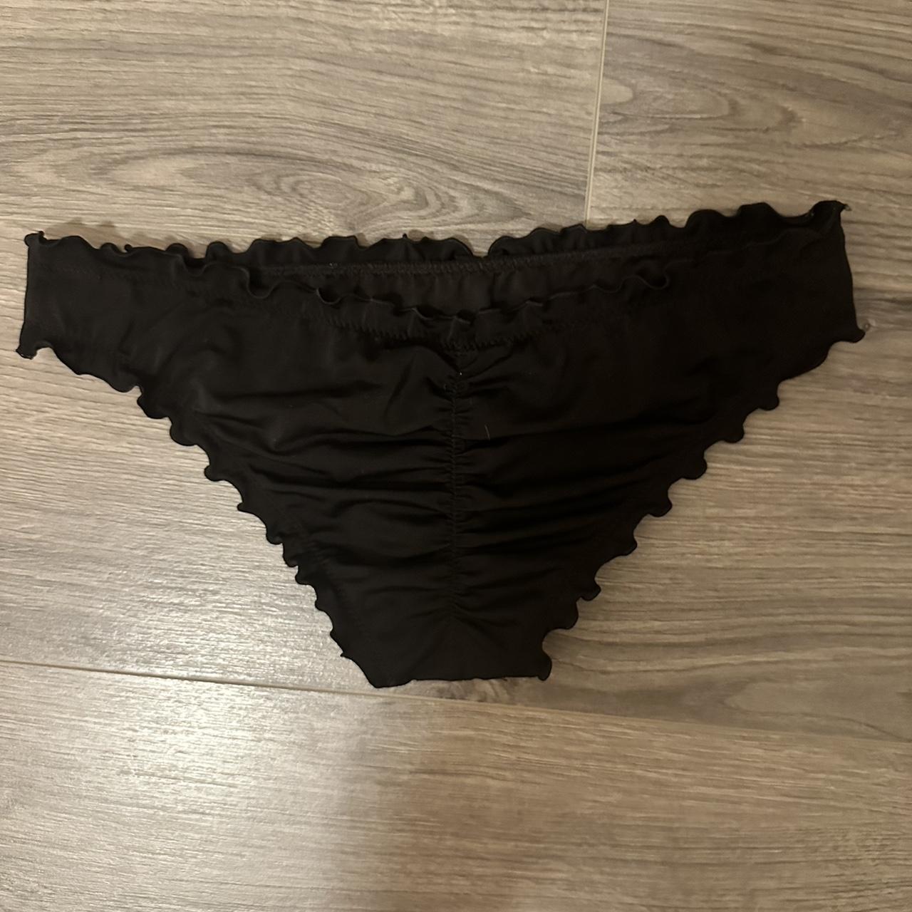 black ruffled bikini bottoms 🤍barely worn... - Depop