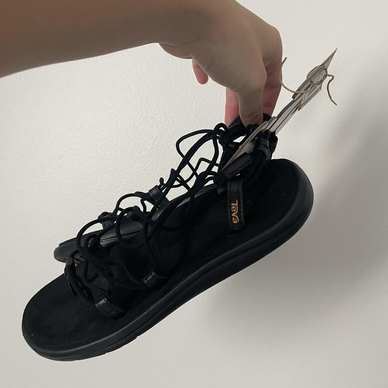trendy tevas