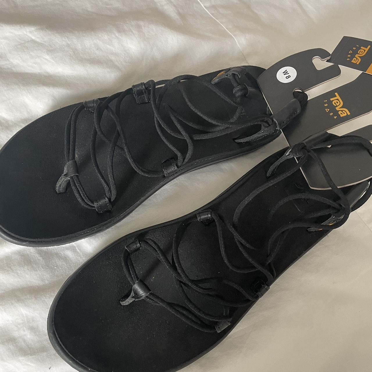 trendy tevas