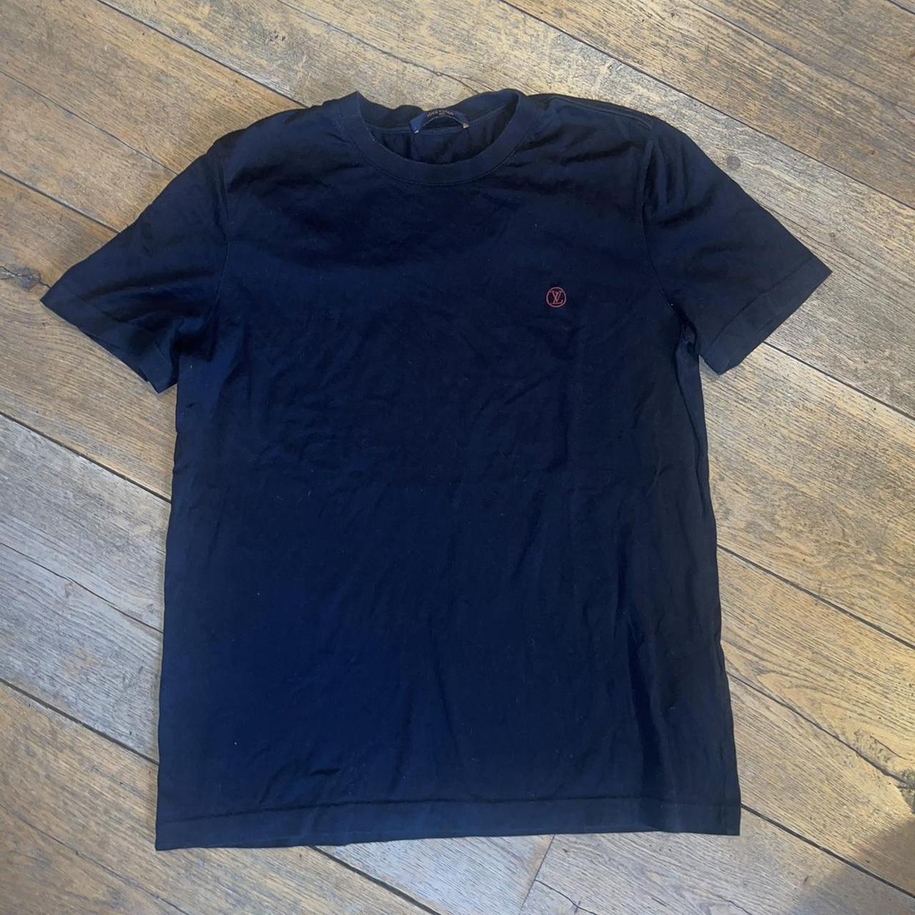 PLAIN BLACK LV T SHIRT AUTHENTIC - Depop