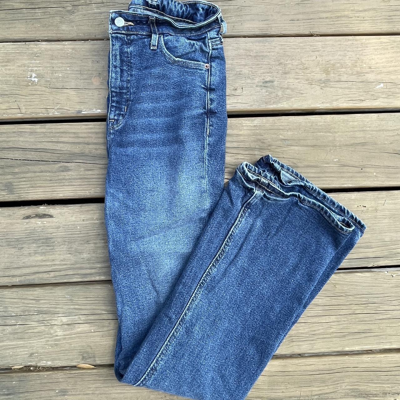 old navy higher-high rise flare jeans! -darker - Depop