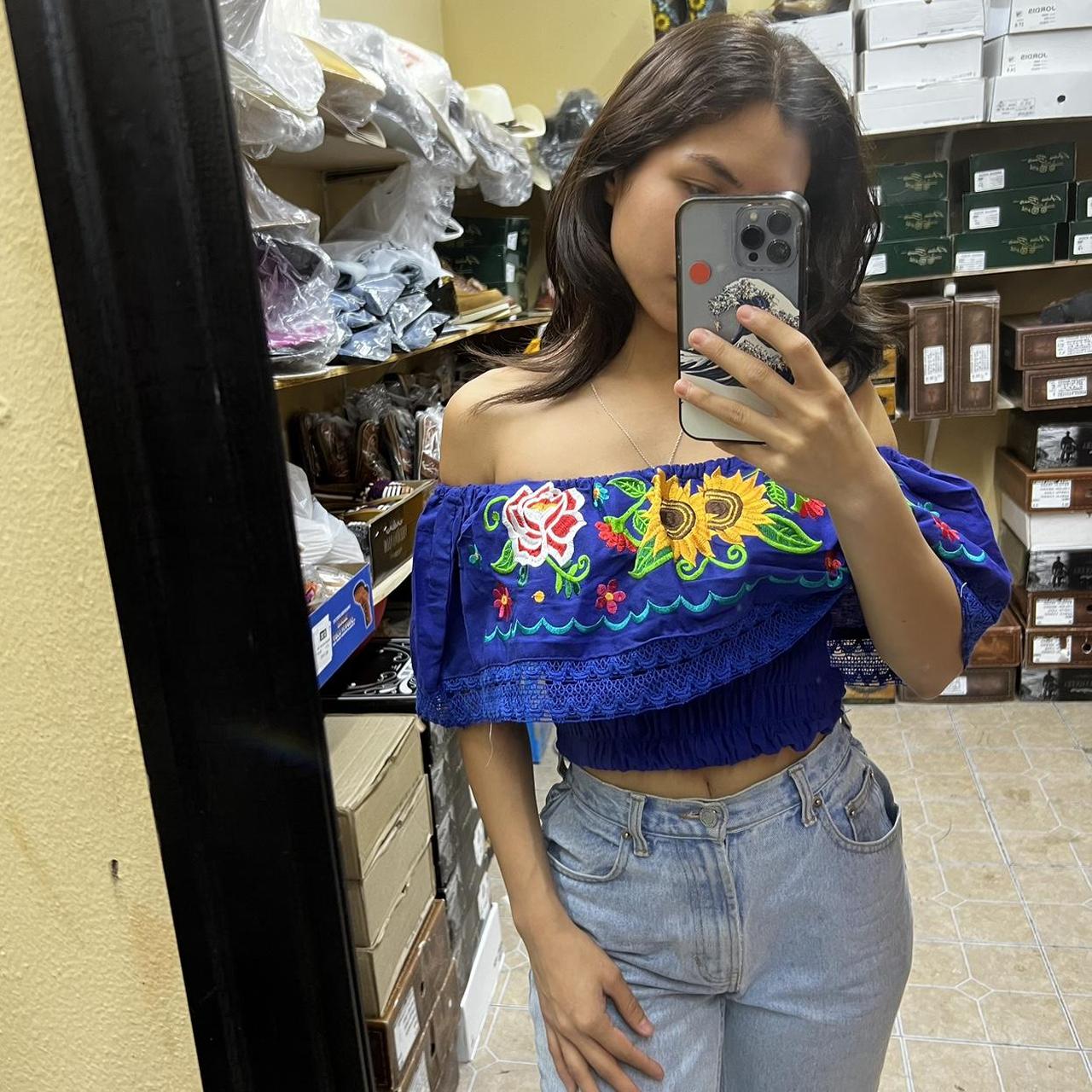 Super cute off-shoulder Mexican campesina top with...