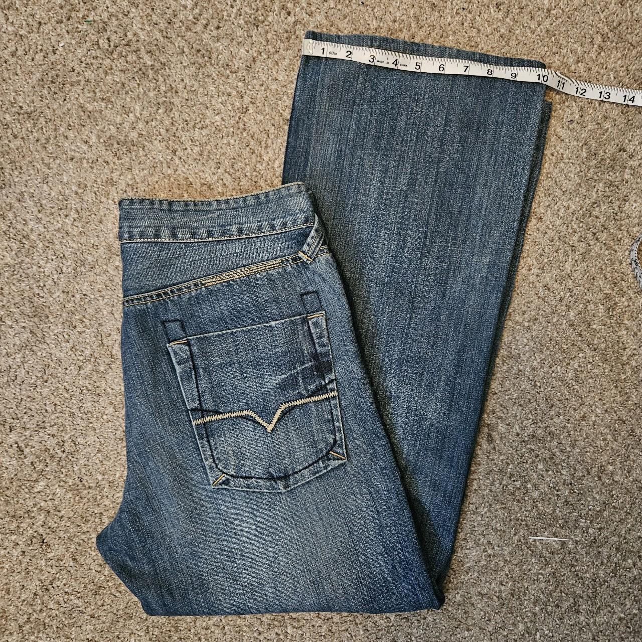 super baggy old vintage guess jeans super nice. Depop