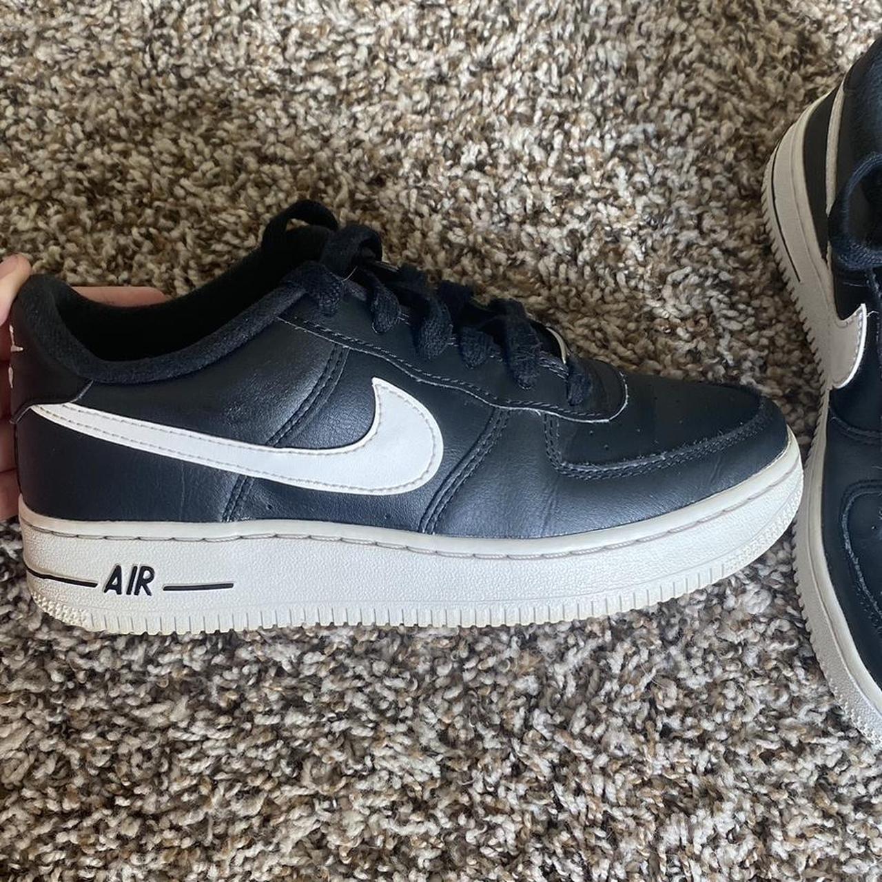 Black air outlet force 1 office