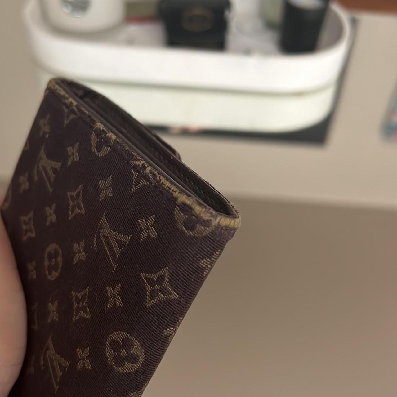 Louis Vuitton Sarah wallet with red interior. Gently - Depop