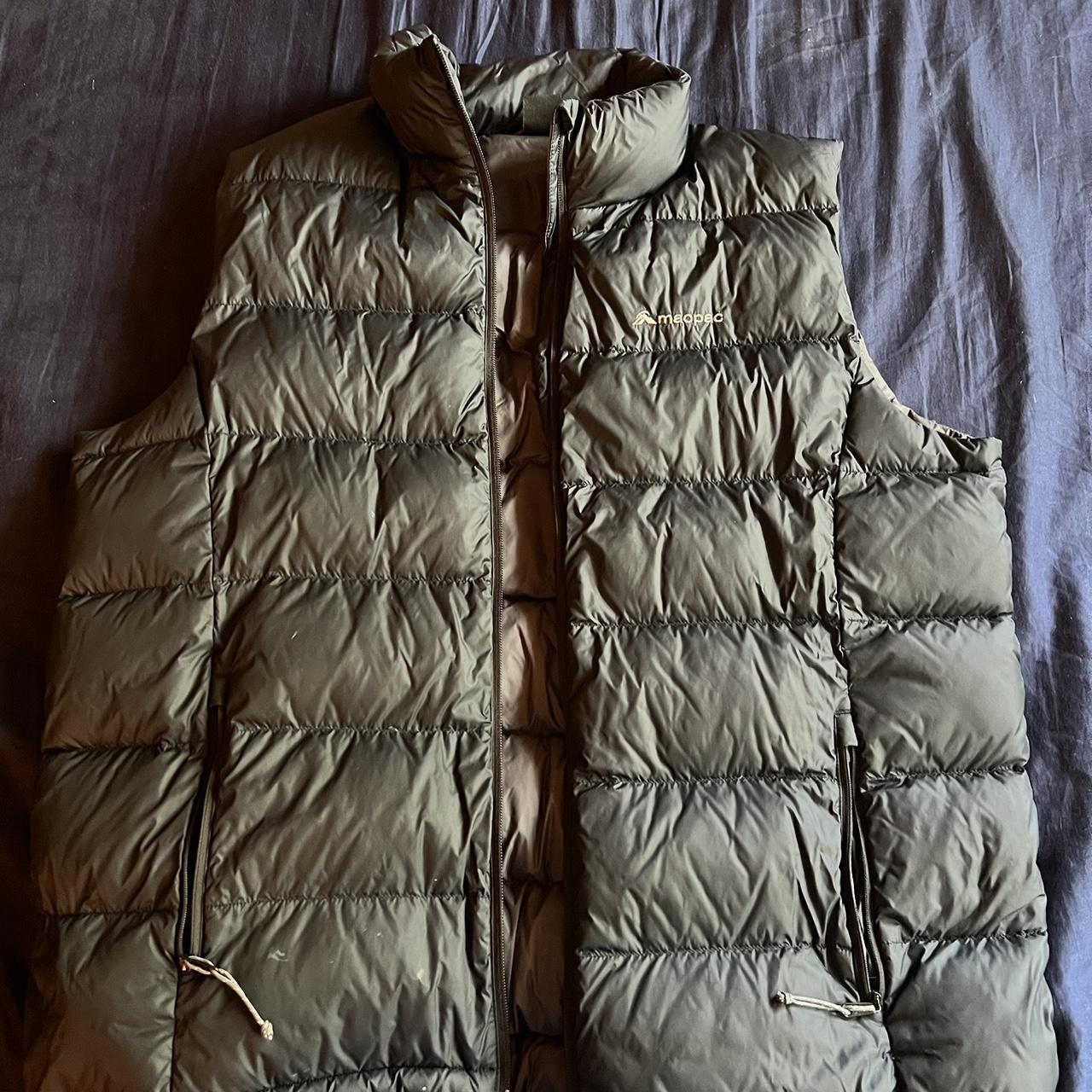 Macpac zip vest puffer size XL - Depop