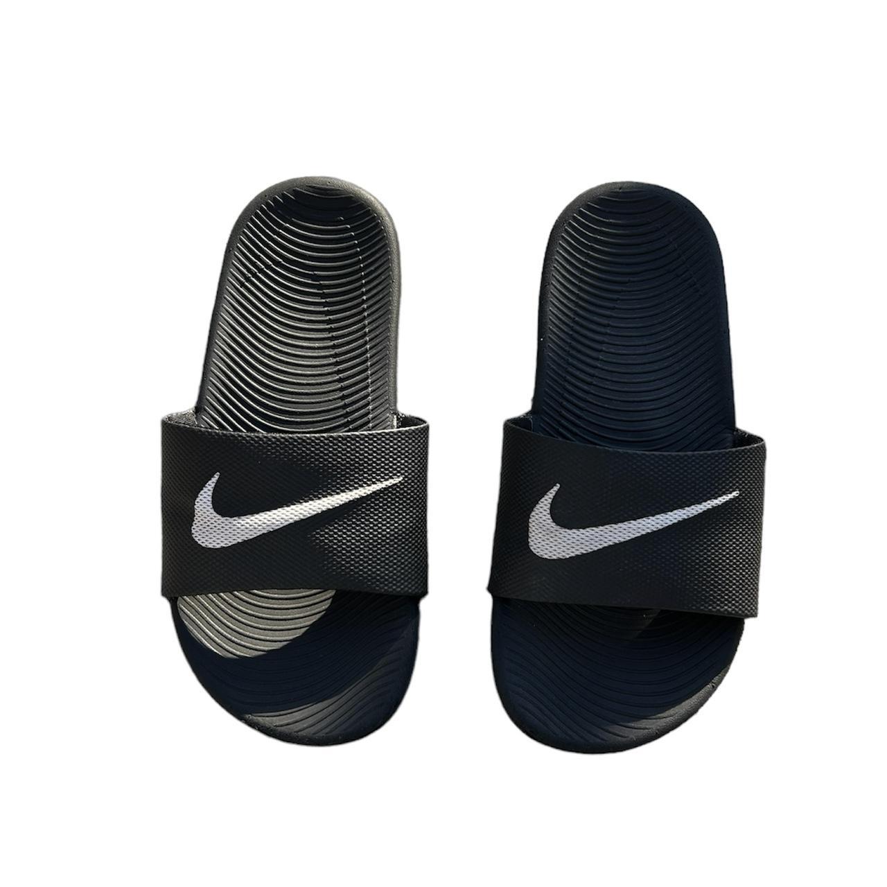 Nike boys slides, size 2 Depop