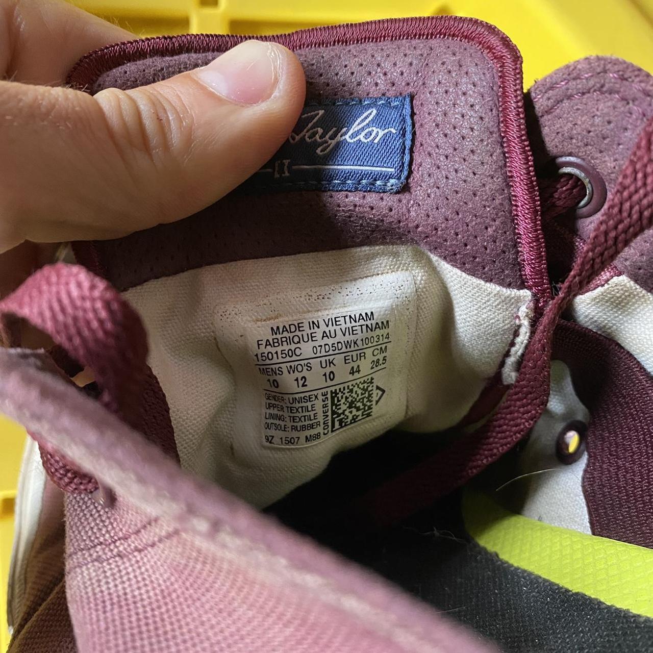 burgundy converse mens