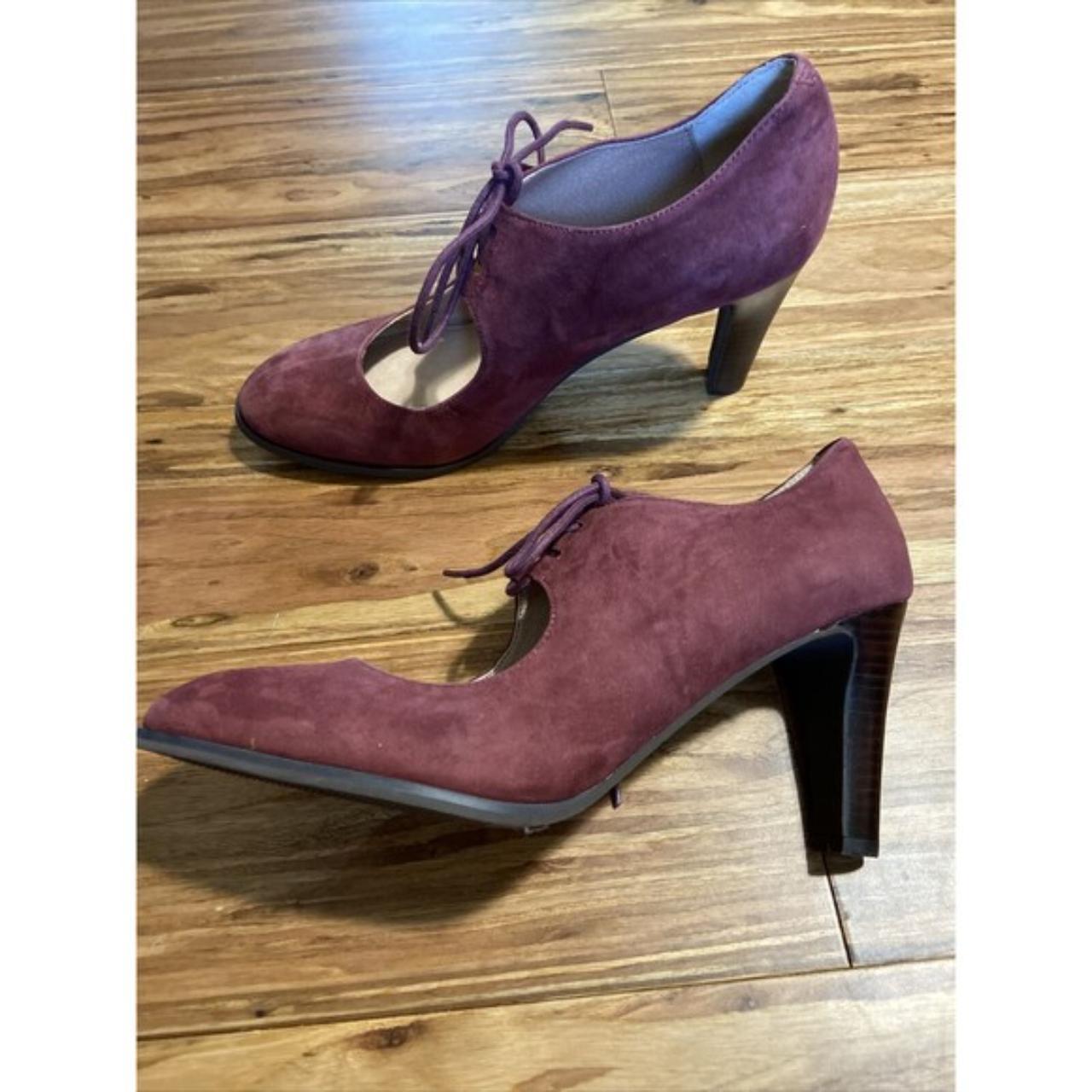 Lands sales end heels