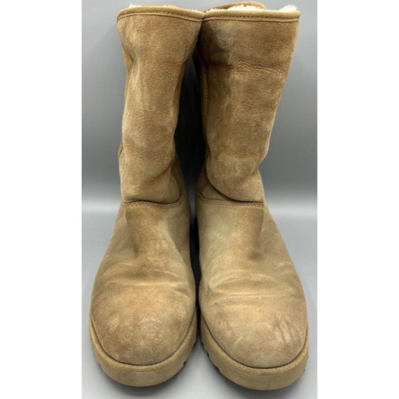 Ugg amie hot sale size 1